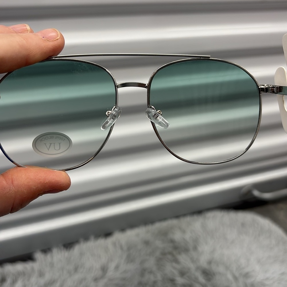 NWT Cato Silver Wire Frame Sunglasses Blue Ombre Tinted Lenses 100% UV Block